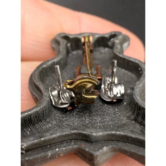 Vintage Pewter Brooch With Matching Pierced‎ Earrings Lot One Trinket Box Mouse - Picture 4 of 16